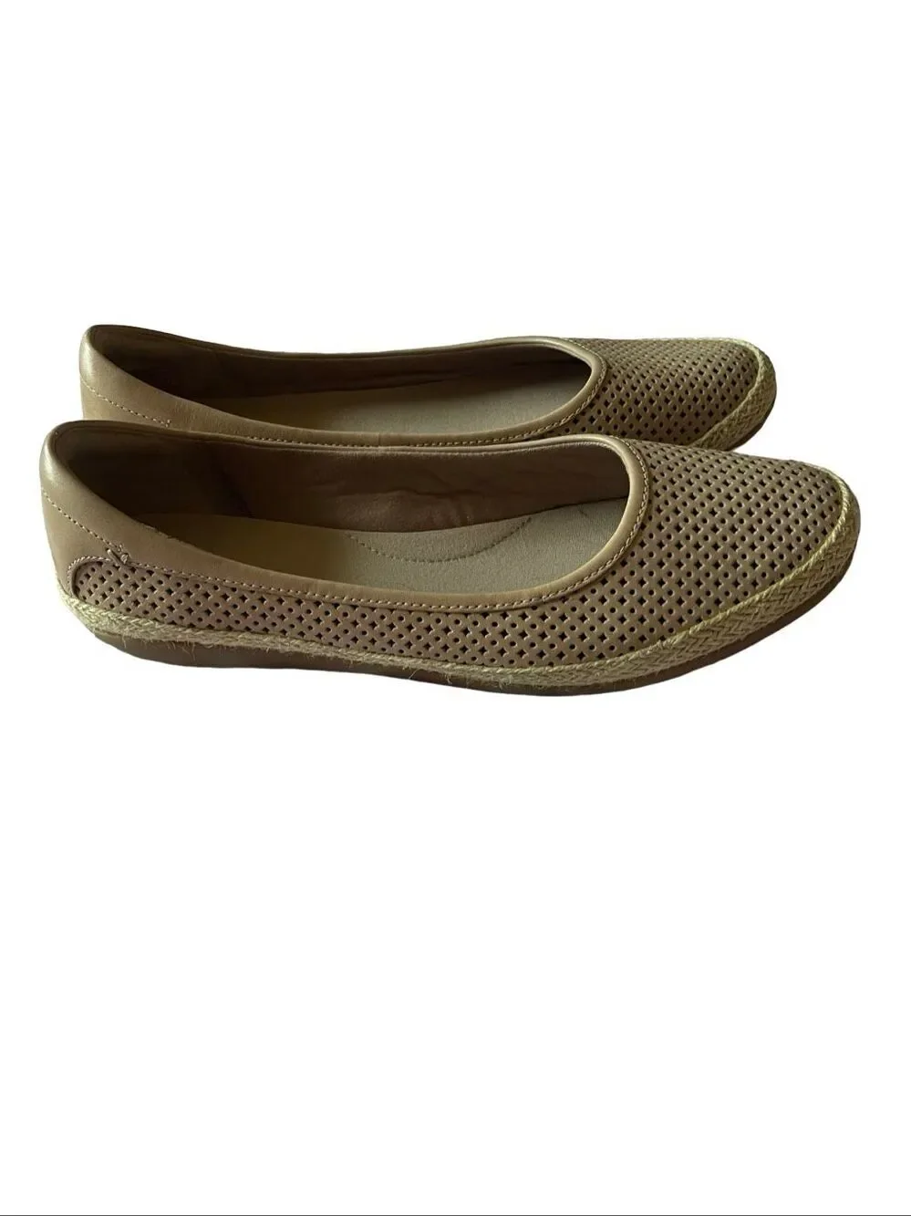 Clarks Womens Tan Danelly Adira Perforated Espadrille Slip On Flats Size 10
